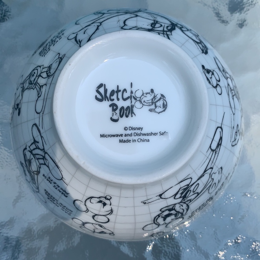 New Disney Sketchbook Mikey Mouse small Bowl - Picture 6 of 6
